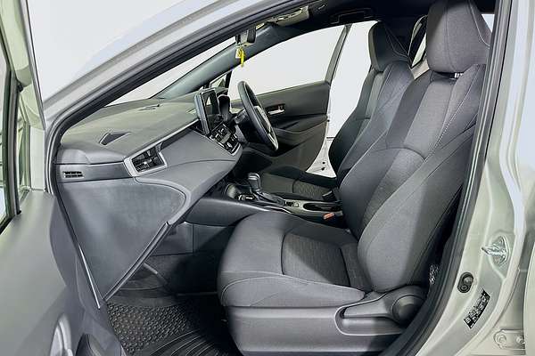 2023 Toyota COROLLA SX HYBRID ZWE219R