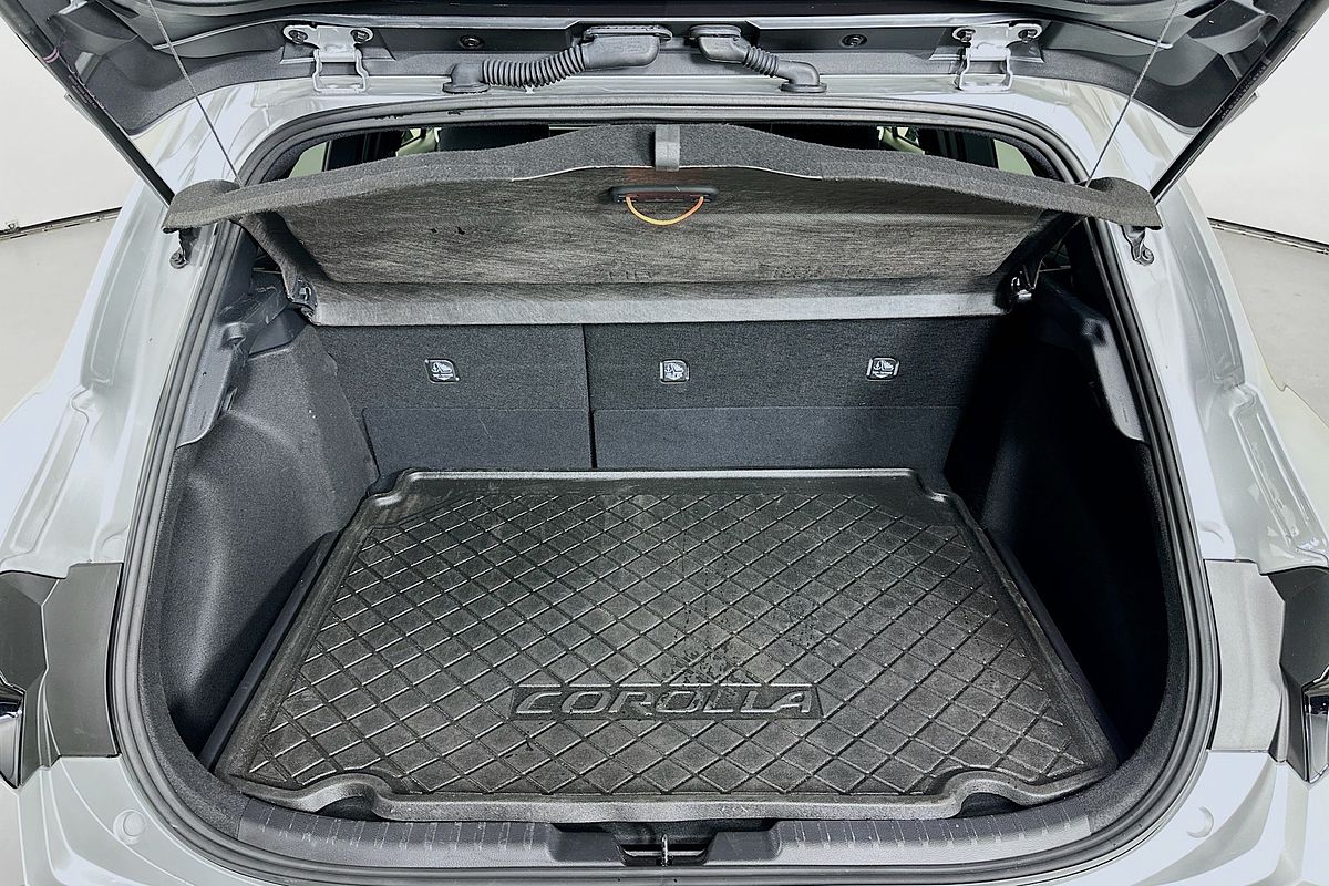 2023 Toyota COROLLA SX HYBRID ZWE219R