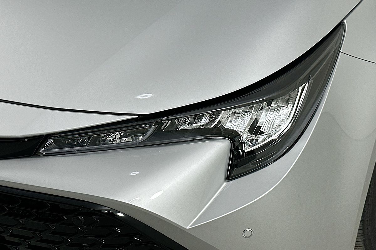 2023 Toyota COROLLA SX HYBRID ZWE219R