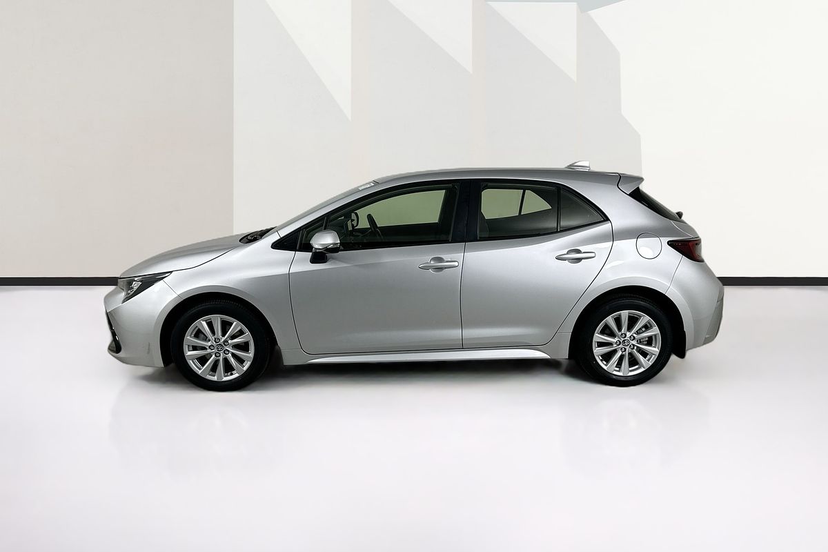 2024 Toyota COROLLA ASCENT SPORT MZEA12R