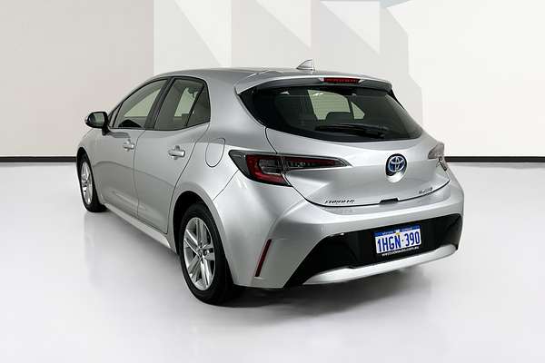 2021 Toyota COROLLA Ascent Sport Hybrid ZWE211R