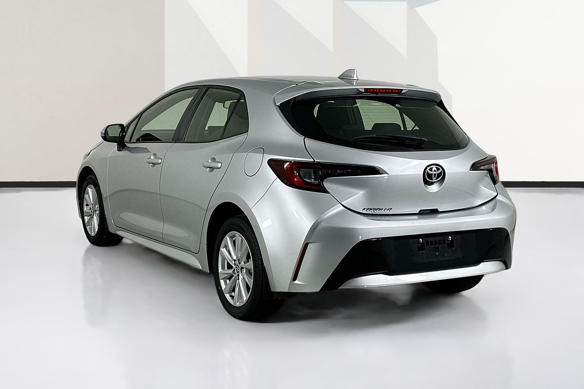 2024 Toyota COROLLA ASCENT SPORT MZEA12R