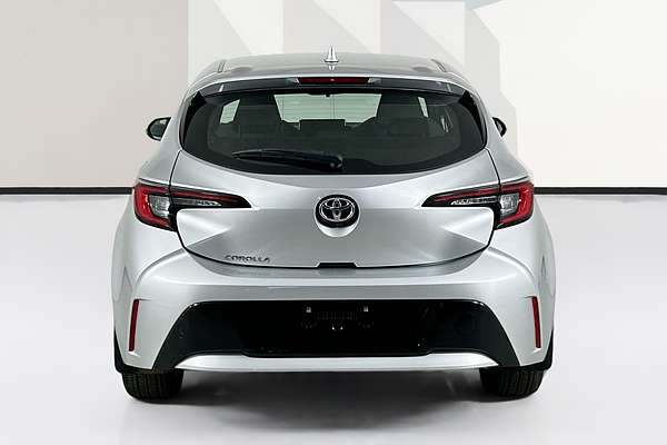 2024 Toyota COROLLA ASCENT SPORT MZEA12R