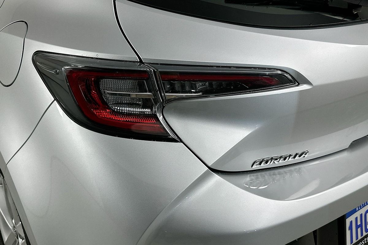 2021 Toyota COROLLA Ascent Sport Hybrid ZWE211R