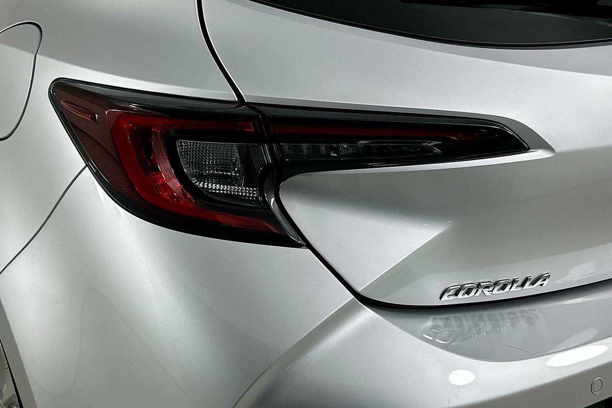 2023 Toyota COROLLA SX HYBRID ZWE219R