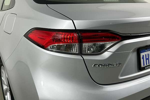 2020 Toyota COROLLA ASCENT SPORT MZEA12R