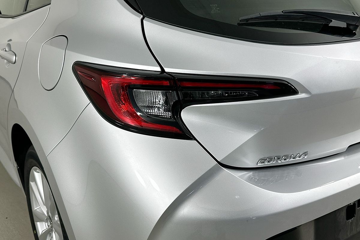 2024 Toyota COROLLA ASCENT SPORT MZEA12R