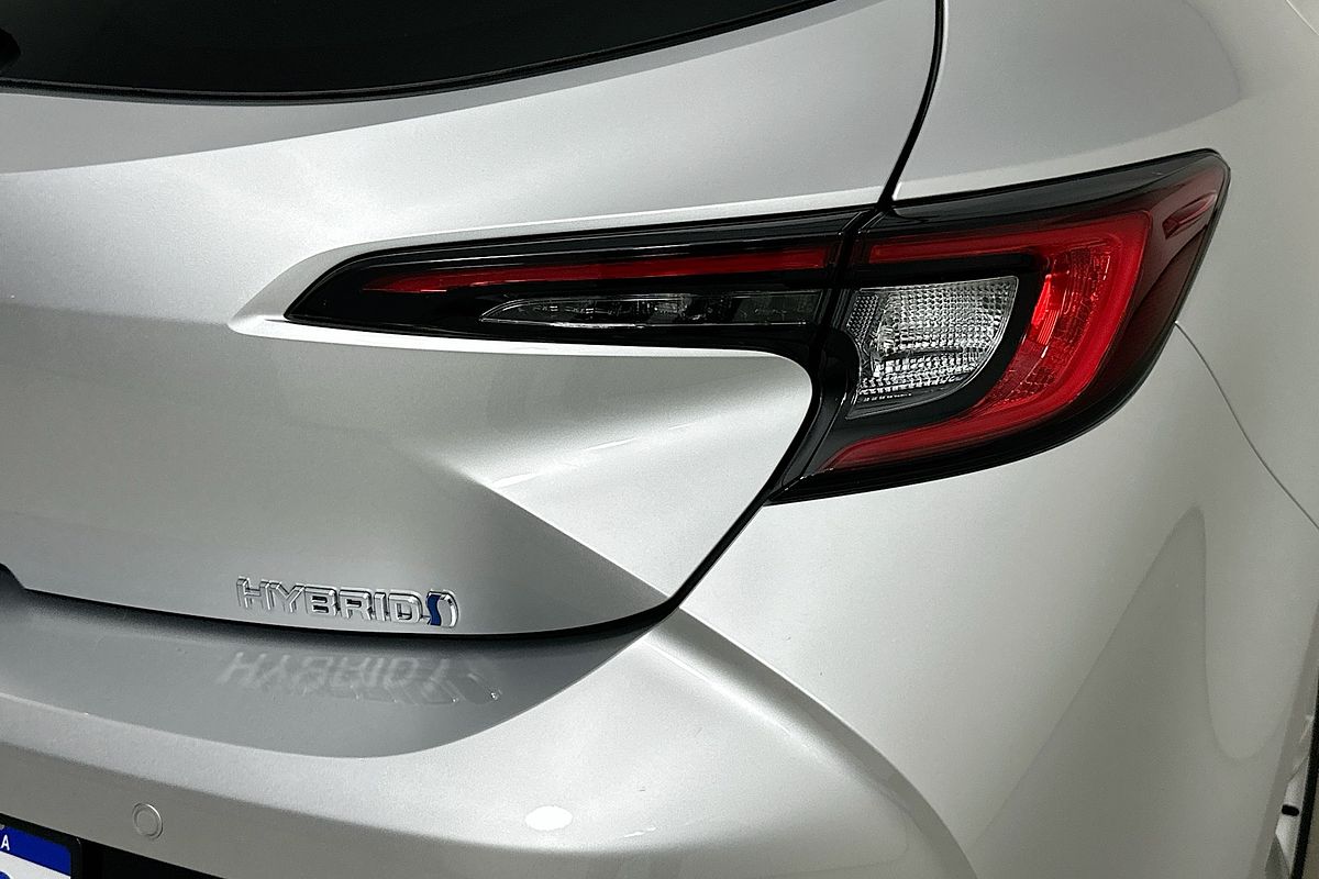 2023 Toyota COROLLA SX HYBRID ZWE219R