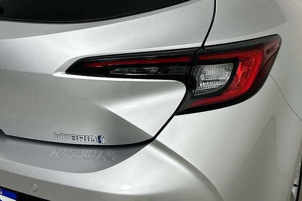 2023 Toyota COROLLA SX HYBRID ZWE219R