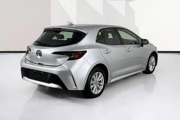 2024 Toyota COROLLA ASCENT SPORT MZEA12R