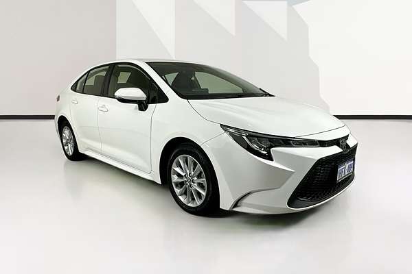 2021 Toyota COROLLA ASCENT SPORT MZEA12R