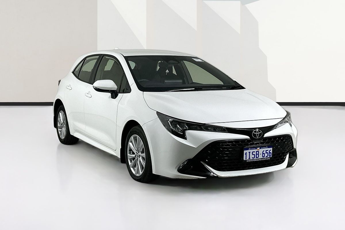 2024 Toyota COROLLA ASCENT SPORT MZEA12R