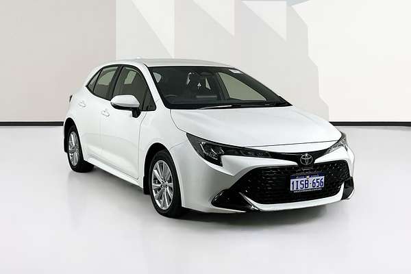 2024 Toyota COROLLA ASCENT SPORT MZEA12R