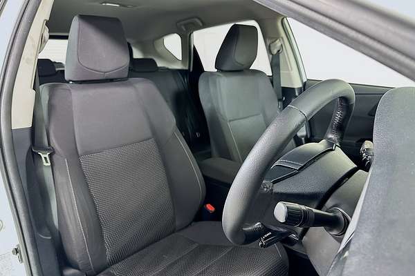 2017 Toyota COROLLA HYBRID ZWE186R MY16