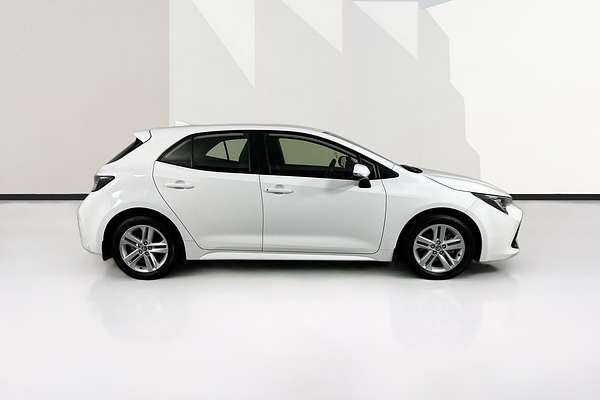 2022 Toyota COROLLA ASCENT SPORT MZEA12R