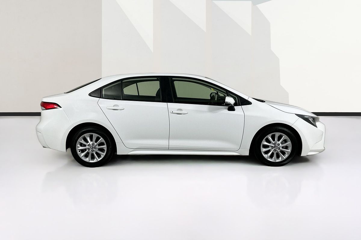 2021 Toyota COROLLA ASCENT SPORT MZEA12R