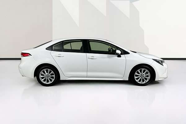2021 Toyota COROLLA ASCENT SPORT MZEA12R