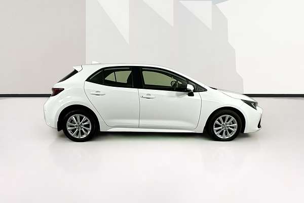 2024 Toyota COROLLA ASCENT SPORT MZEA12R