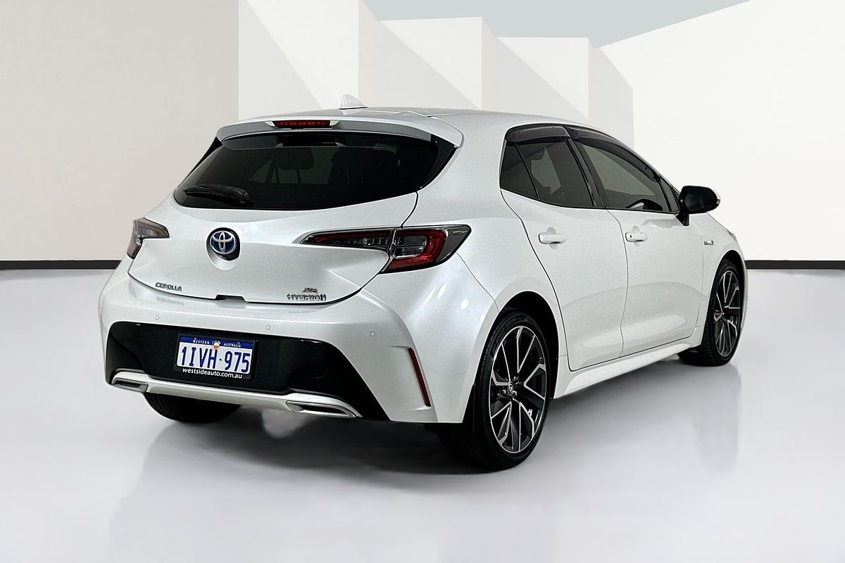 2022 Toyota COROLLA ZR HYBRID ZWE211R