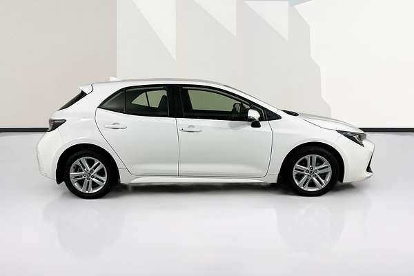 2022 Toyota COROLLA ASCENT SPORT MZEA12R