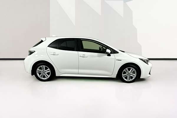 2020 Toyota COROLLA ASCENT SPORT HYBRID ZWE211R