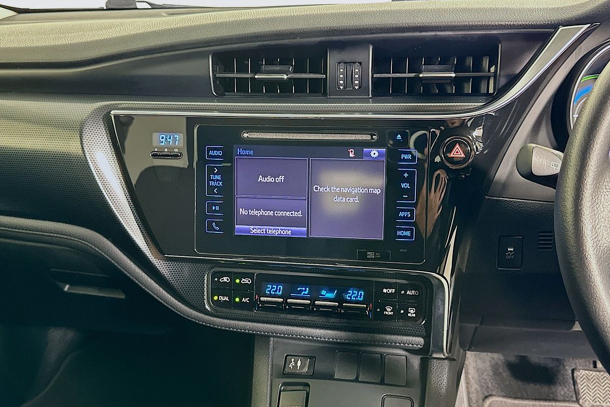 2017 Toyota COROLLA HYBRID ZWE186R MY16