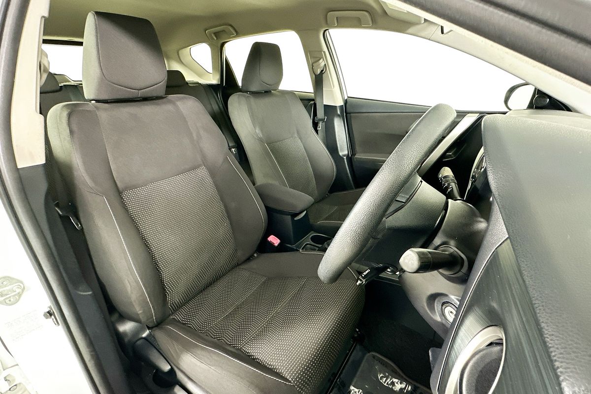 2013 Toyota COROLLA ASCENT ZRE182R