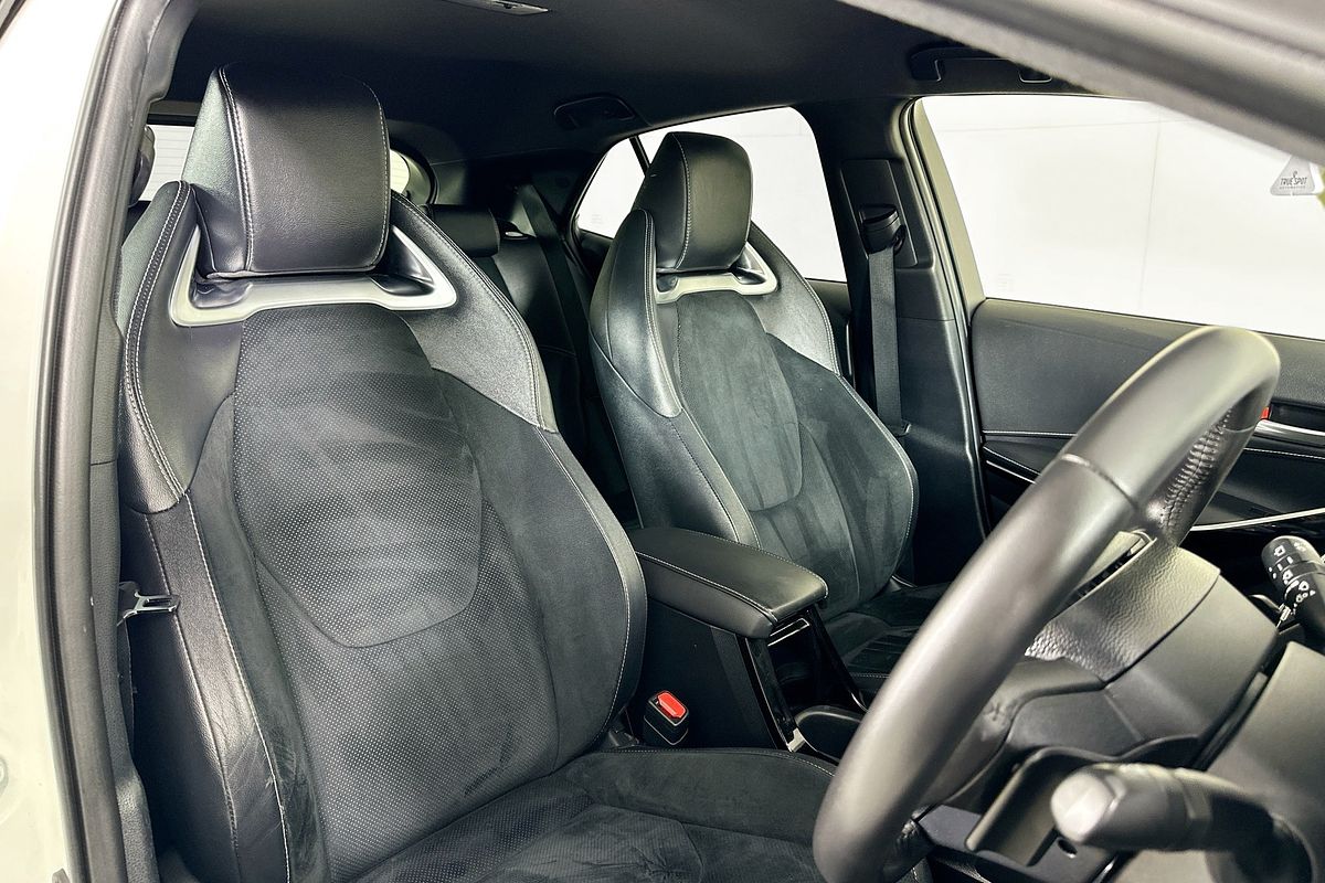 2019 Toyota COROLLA ZR MZEA12R