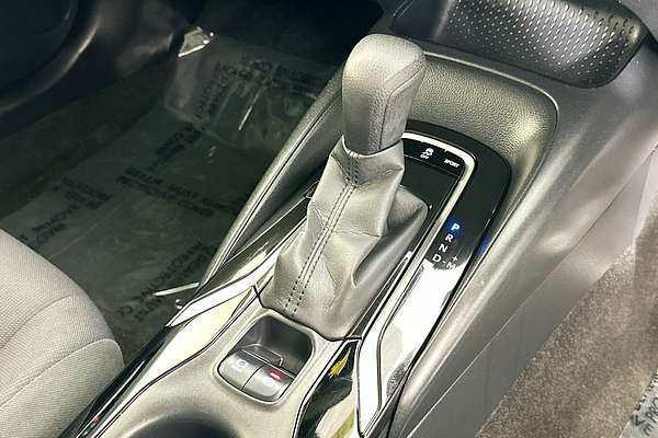 2021 Toyota COROLLA ASCENT SPORT MZEA12R