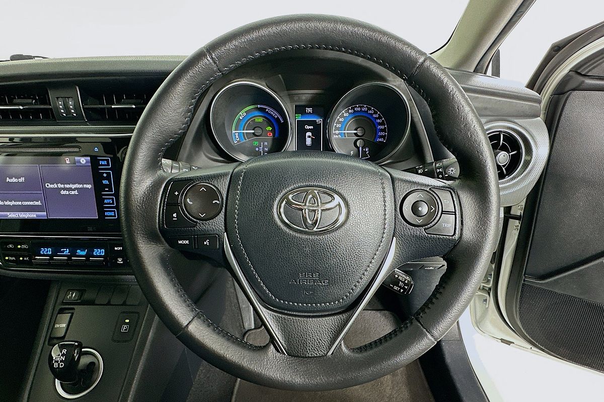 2017 Toyota COROLLA HYBRID ZWE186R MY16