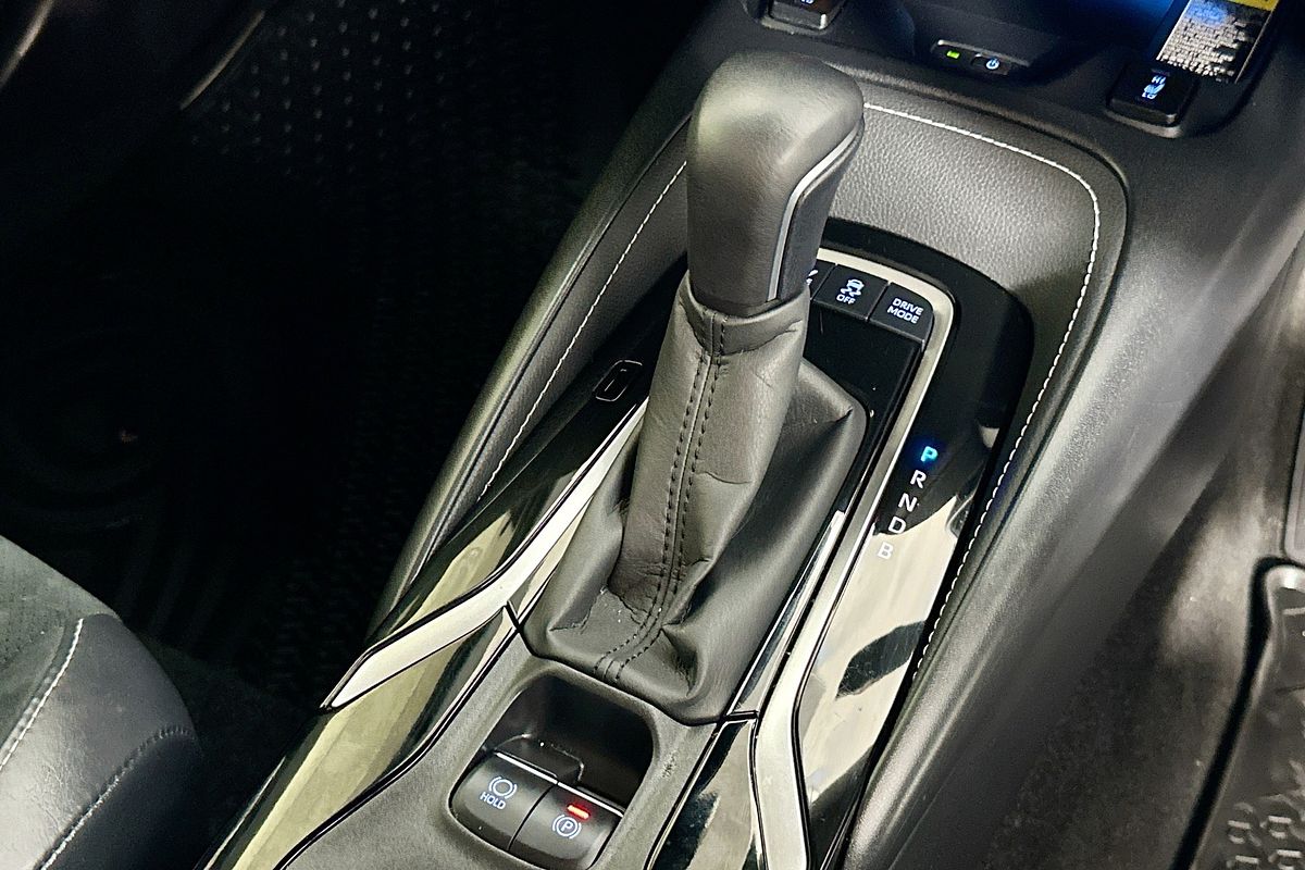 2022 Toyota COROLLA ZR HYBRID ZWE211R