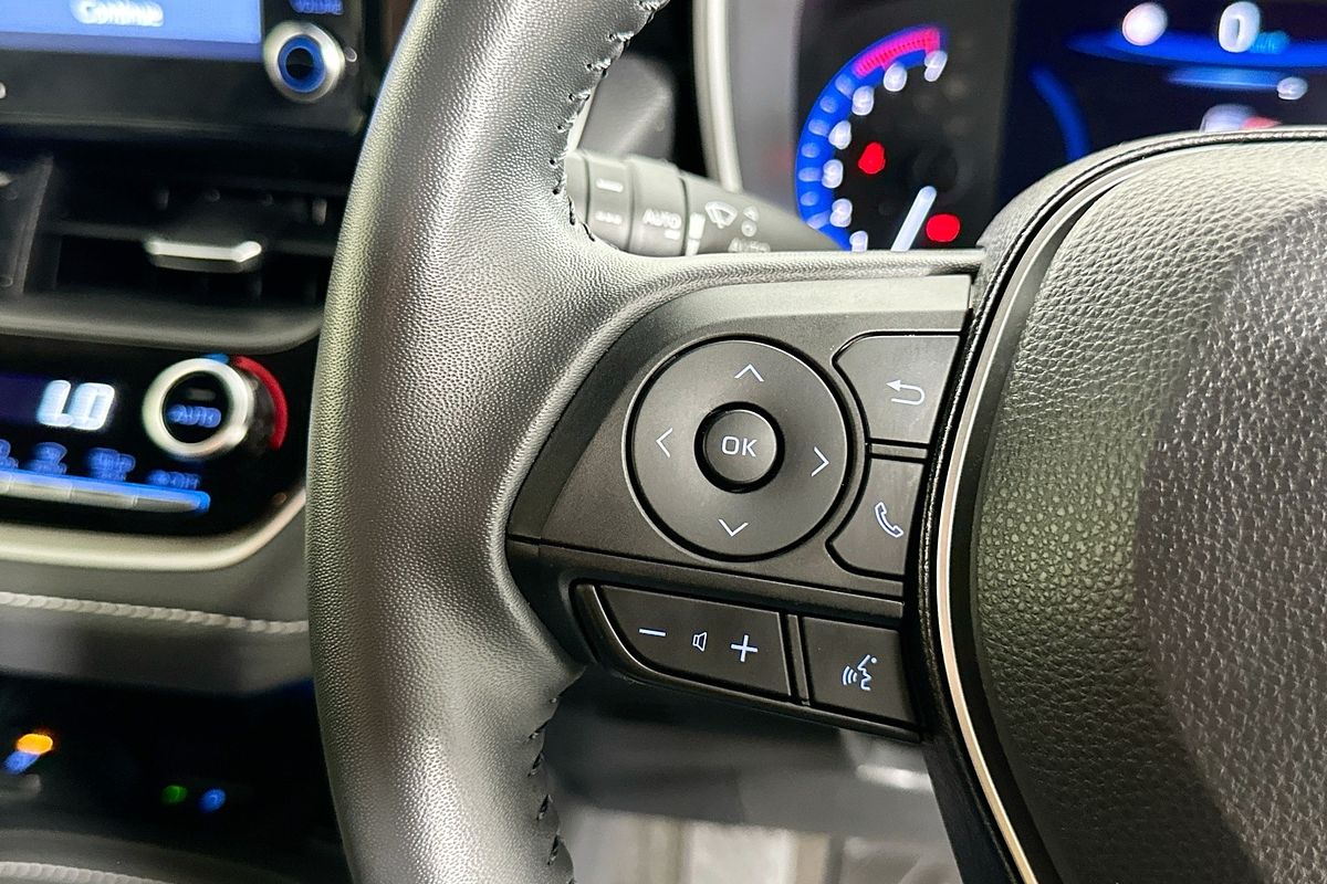 2022 Toyota COROLLA ZR HYBRID ZWE211R