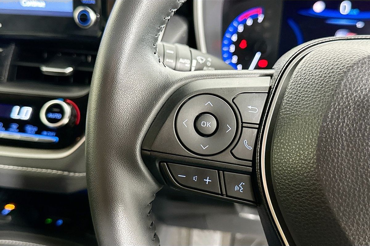 2022 Toyota COROLLA ZR HYBRID ZWE211R