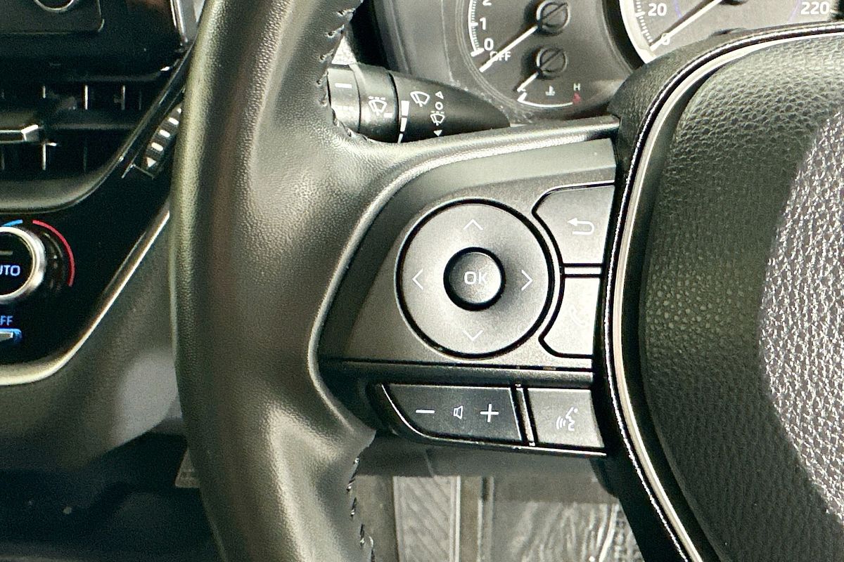 2021 Toyota COROLLA SX HYBRID ZWE211R