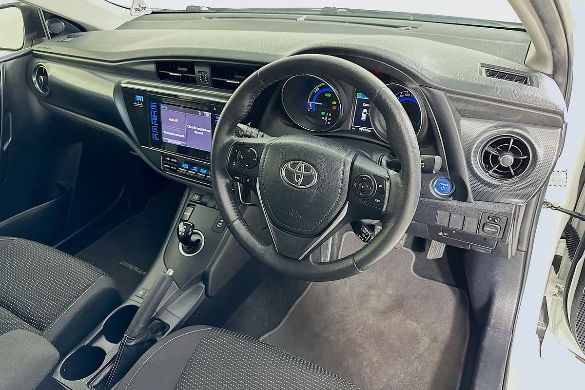 2017 Toyota COROLLA HYBRID ZWE186R MY16