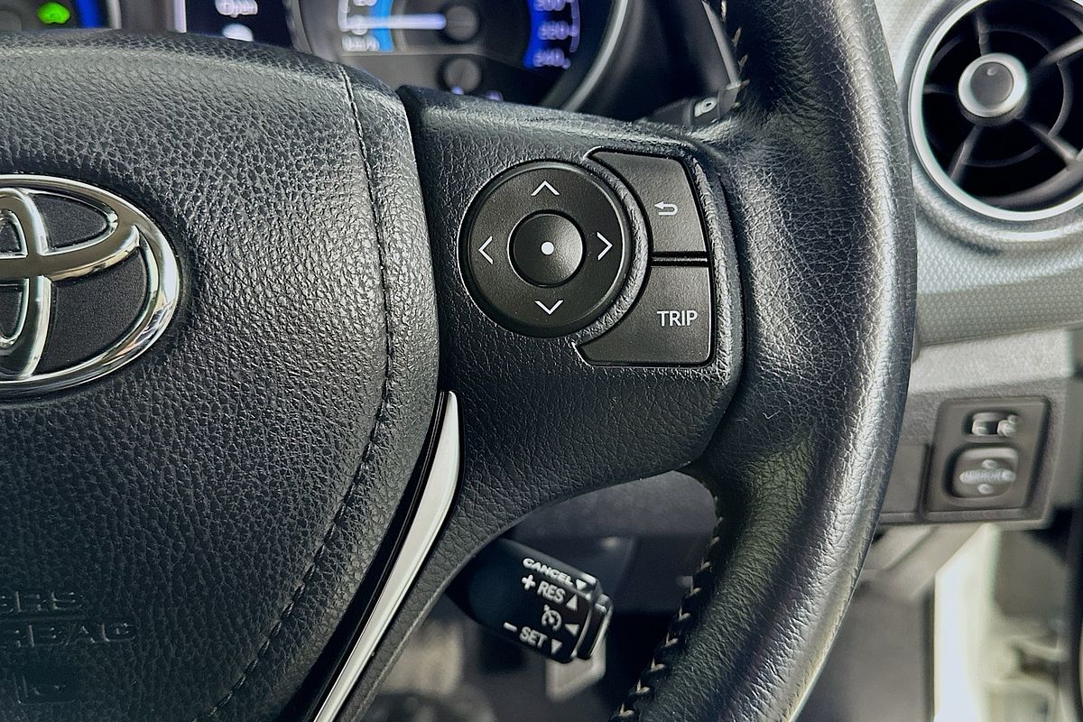 2018 Toyota COROLLA HYBRID ZWE186R MY16