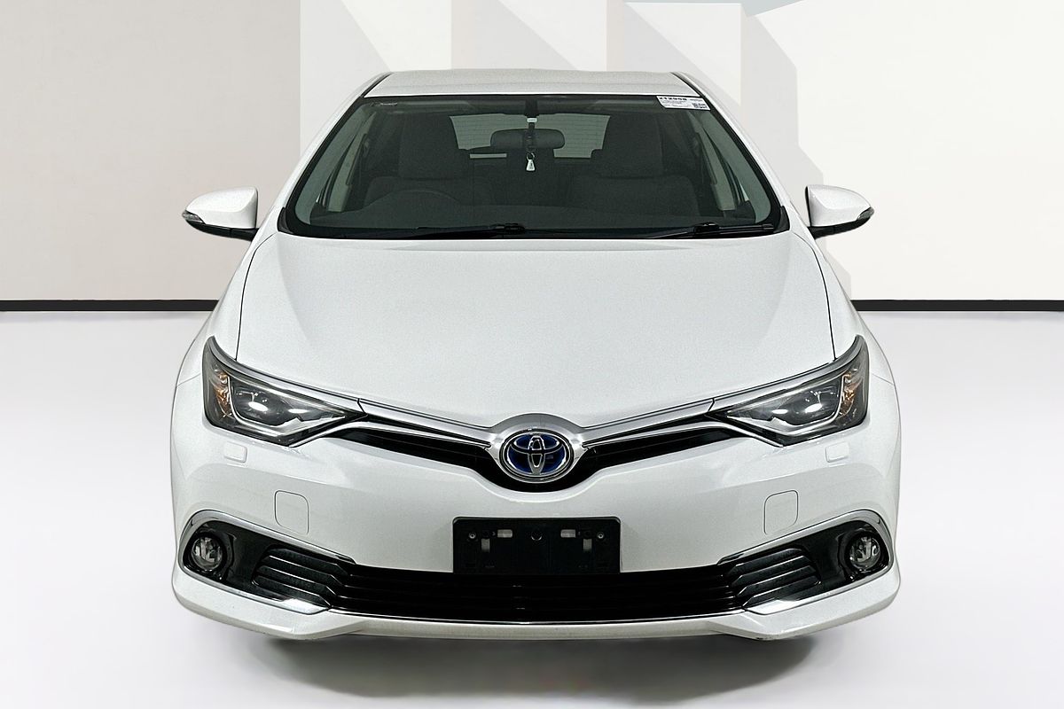 2017 Toyota COROLLA HYBRID ZWE186R MY16