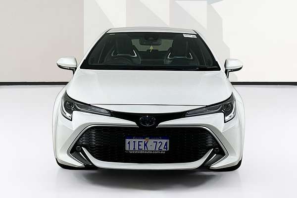 2019 Toyota COROLLA ZR HYBRID ZWE211R