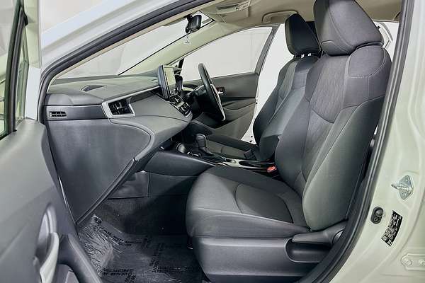 2021 Toyota COROLLA ASCENT SPORT MZEA12R