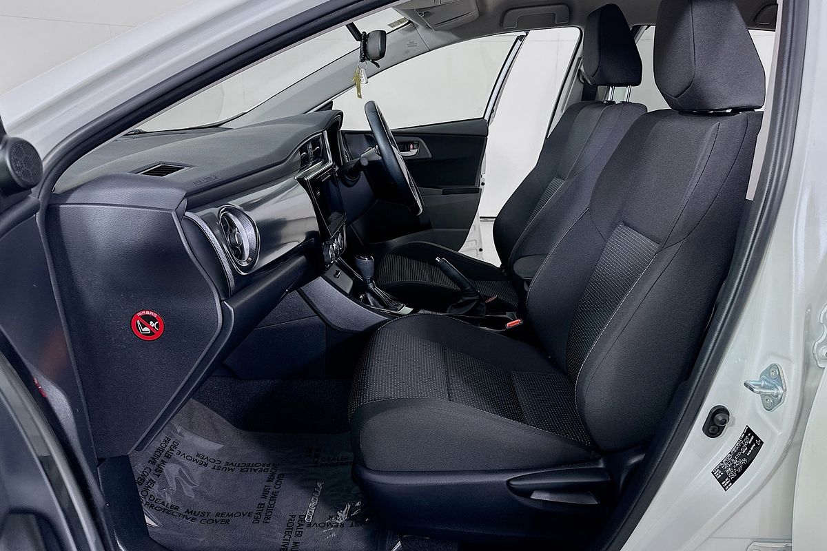 2017 Toyota COROLLA Ascent Sport ZRE182R