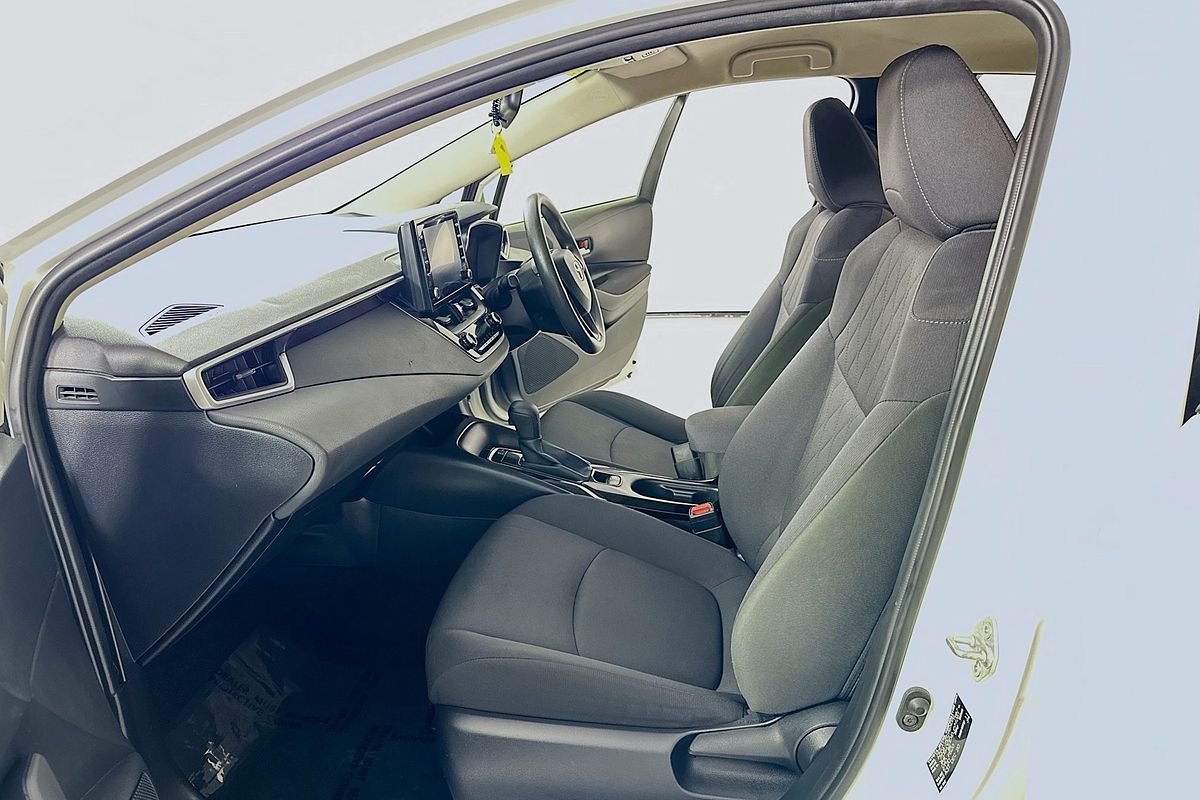 2021 Toyota COROLLA Ascent Sport MZEA12R