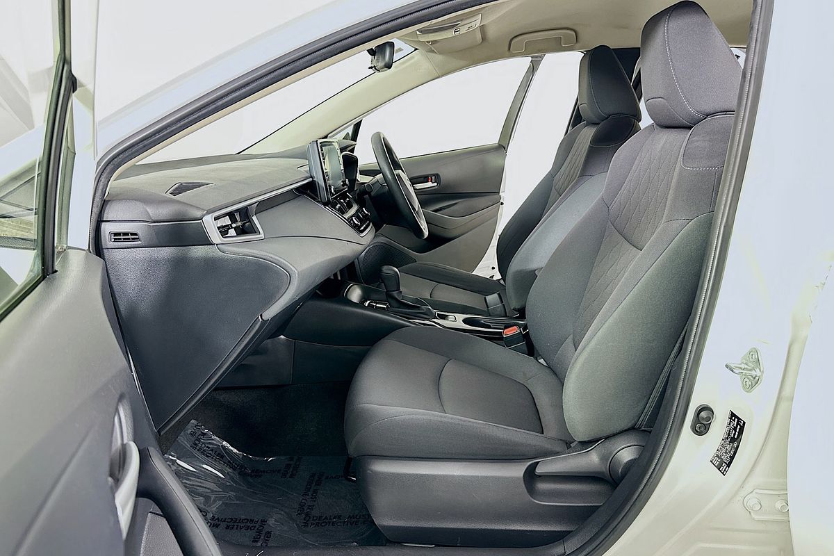 2021 Toyota COROLLA ASCENT SPORT MZEA12R