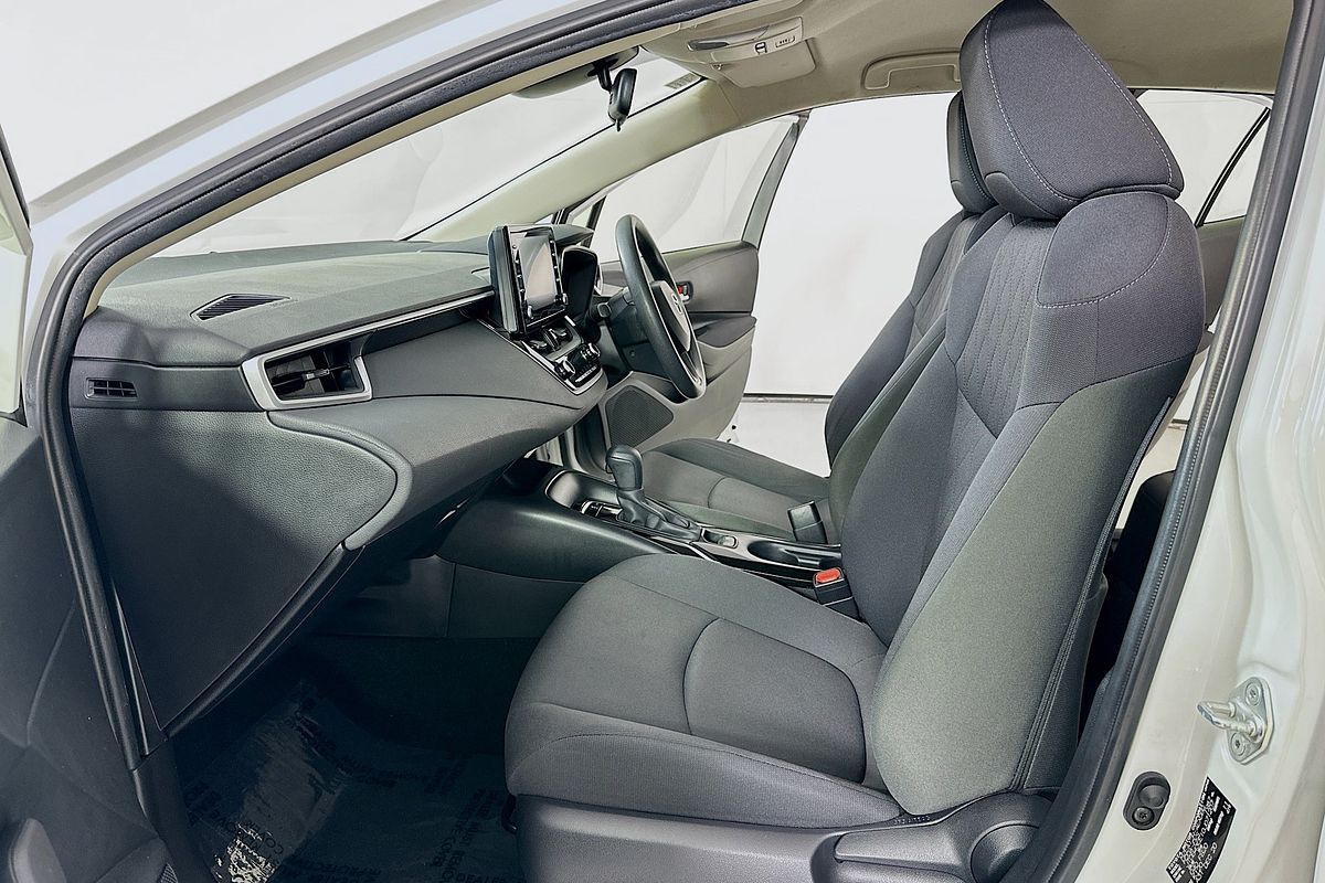 2021 Toyota COROLLA ASCENT SPORT MZEA12R