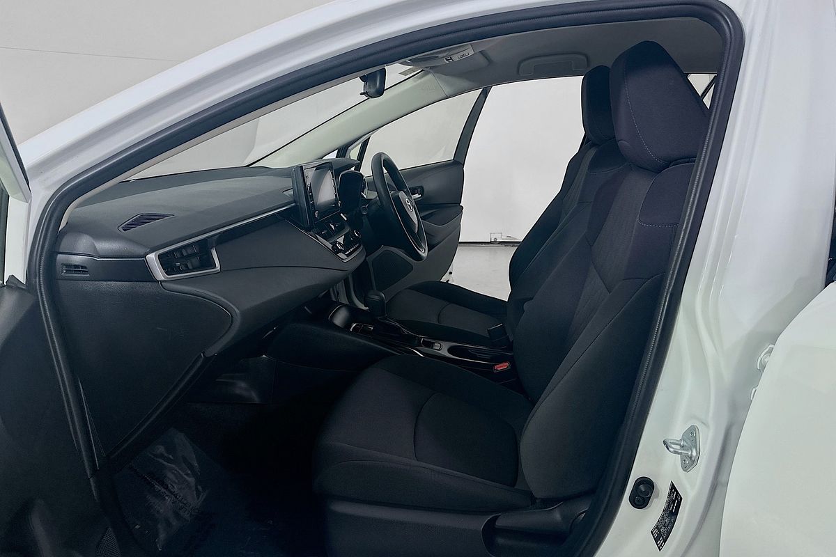 2021 Toyota COROLLA ASCENT SPORT MZEA12R