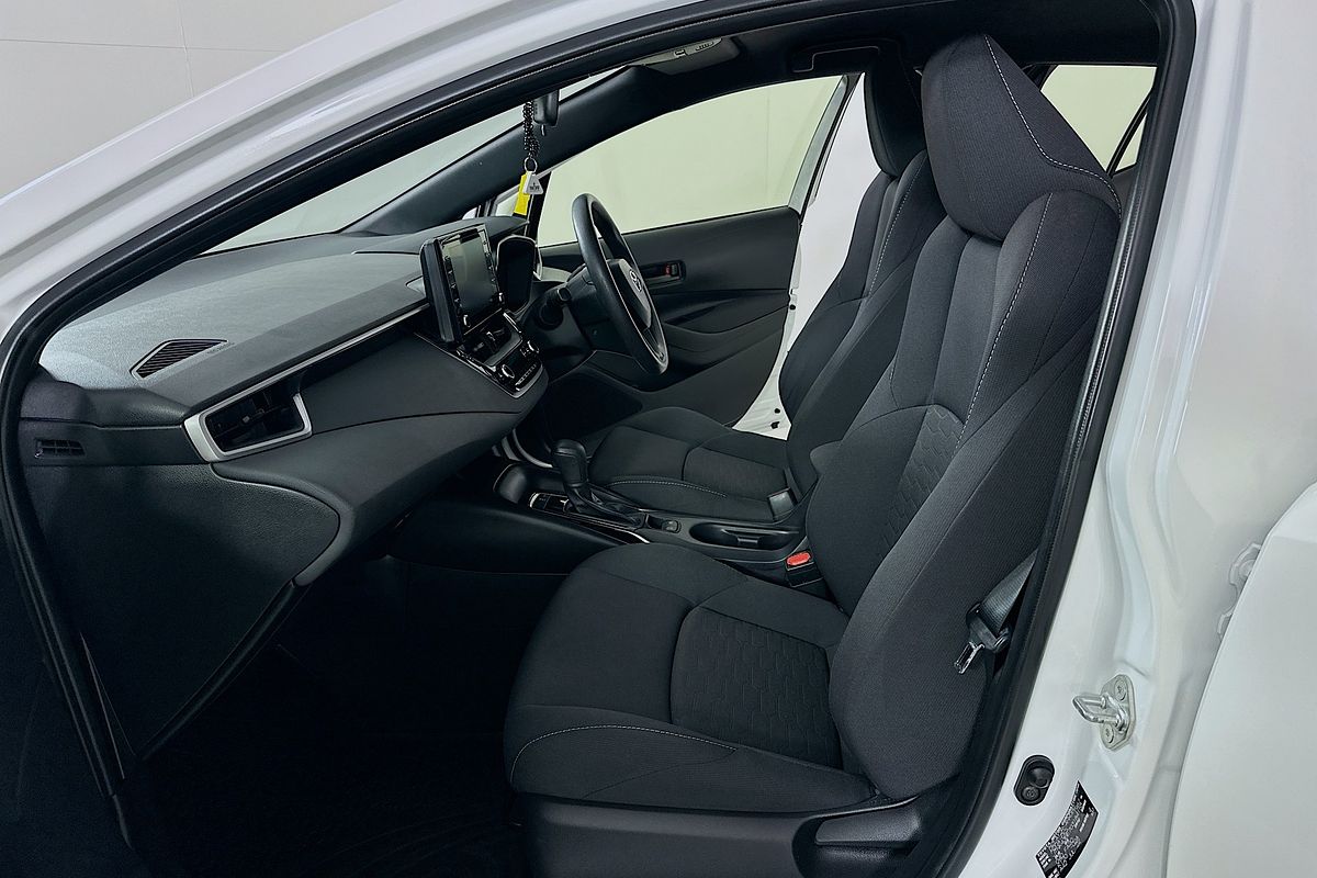 2022 Toyota COROLLA ASCENT SPORT MZEA12R