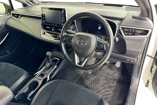 2019 Toyota COROLLA ZR HYBRID ZWE211R