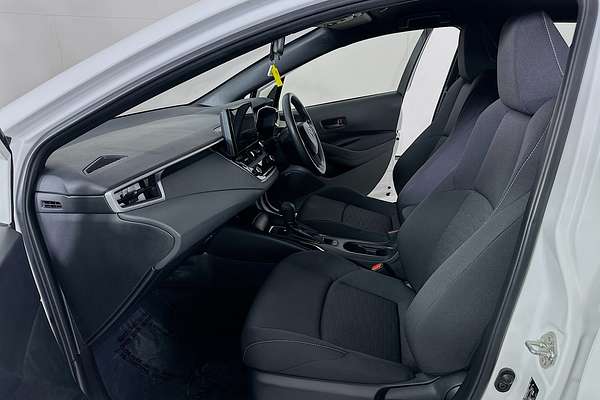 2024 Toyota COROLLA ASCENT SPORT MZEA12R