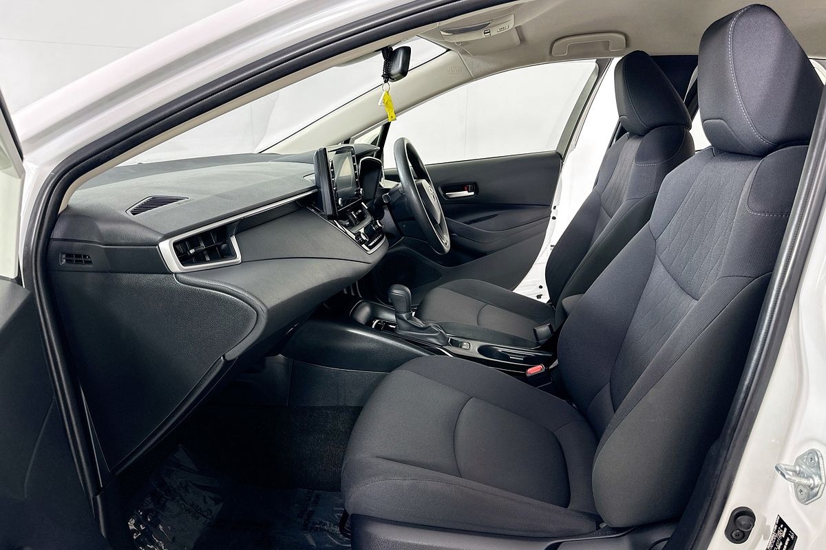 2021 Toyota COROLLA ASCENT SPORT MZEA12R