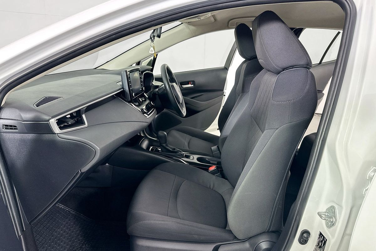 2021 Toyota COROLLA ASCENT SPORT MZEA12R