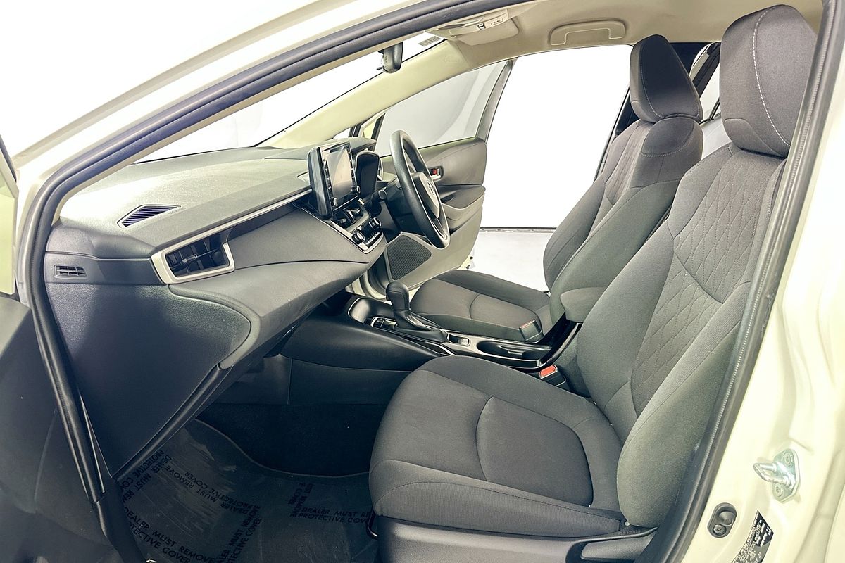 2021 Toyota COROLLA ASCENT SPORT MZEA12R